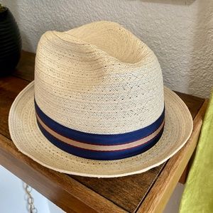 Mens Natural Fedora, Stingy Brim, 71/4, Ivory, Italian Milano Straw, Greenspans